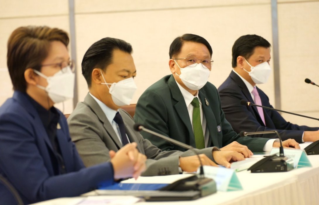 ธ.ก.ส.จัดโครงการชำระดีมีคืน-นาทีทองลดดอกเบี้ยสู้โควิดเป็นของขวัญปีใหม่ให้เกษตรกรลูกค้า