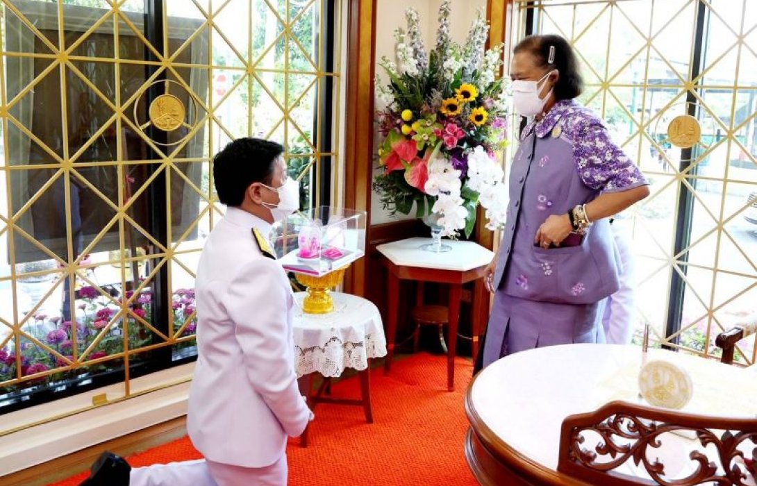 ออมสิน เข้าเฝ้าฯ ถวายการรับฝากเงิน เนื่องในวันคล้ายวันสถาปนาธนาคารออมสิน ครบ 109 ปี