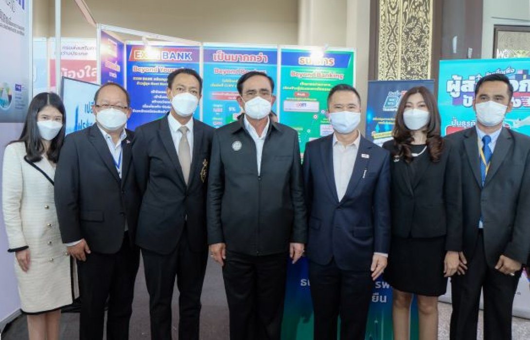 นายกรัฐมนตรีเยี่ยมชมบูท EXIM BANK ในงาน FTI Expo 2022ขับเคลื่อนเศรษฐกิจ Bio-Circular-Green