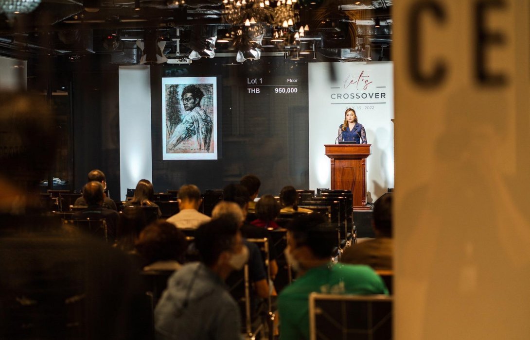 “Let's Crossover” ประสบความสำเร็จงดงาม นักสะสมร่วมประมูลงานศิลปินชั้นครูที่ทรงคุณค่า