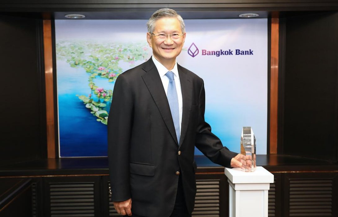 ‘ชาติศิริ โสภณพนิช – ธนาคารกรุงเทพ’ คว้า 2 รางวัลใหญ่จากดิ เอเชี่ยน แบงก์เกอร์หลังพาธุรกิจเติบโตต่อเนื่อง