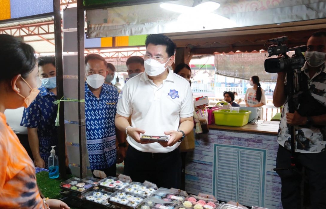 อธิบดีกรมการค้าภายใน ลงพื้นที่ตลาดต้องชม “ตลาดน้ำไทรน้อย(วัดไทรใหญ่)  เชิญชวนเที่ยวตลาดต้องชมช่วงเทศกาลลอยกระทง