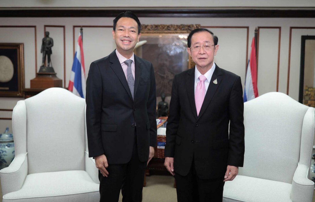 EXIM BANK สวัสดีปีใหม่ 2566 รัฐมนตรีว่าการกระทรวงการคลัง