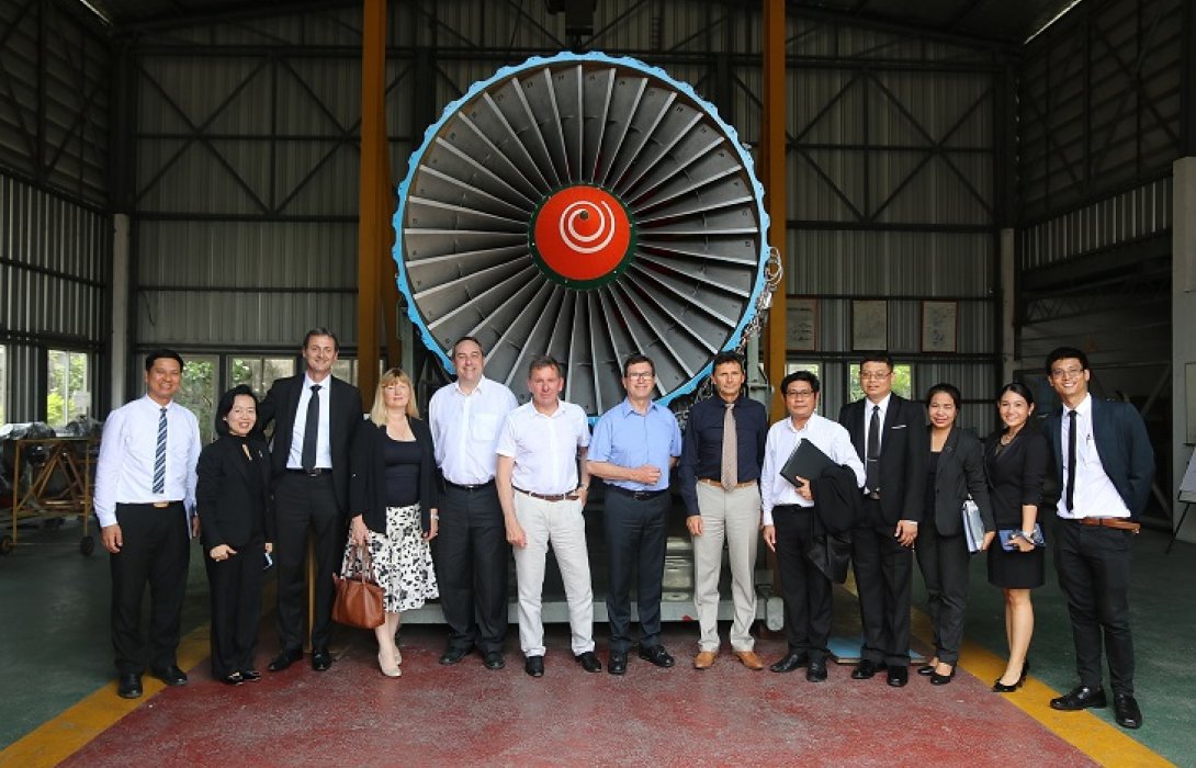 AIRBUS เยี่ยมชมกิจการสถาบันการบินพลเรือน