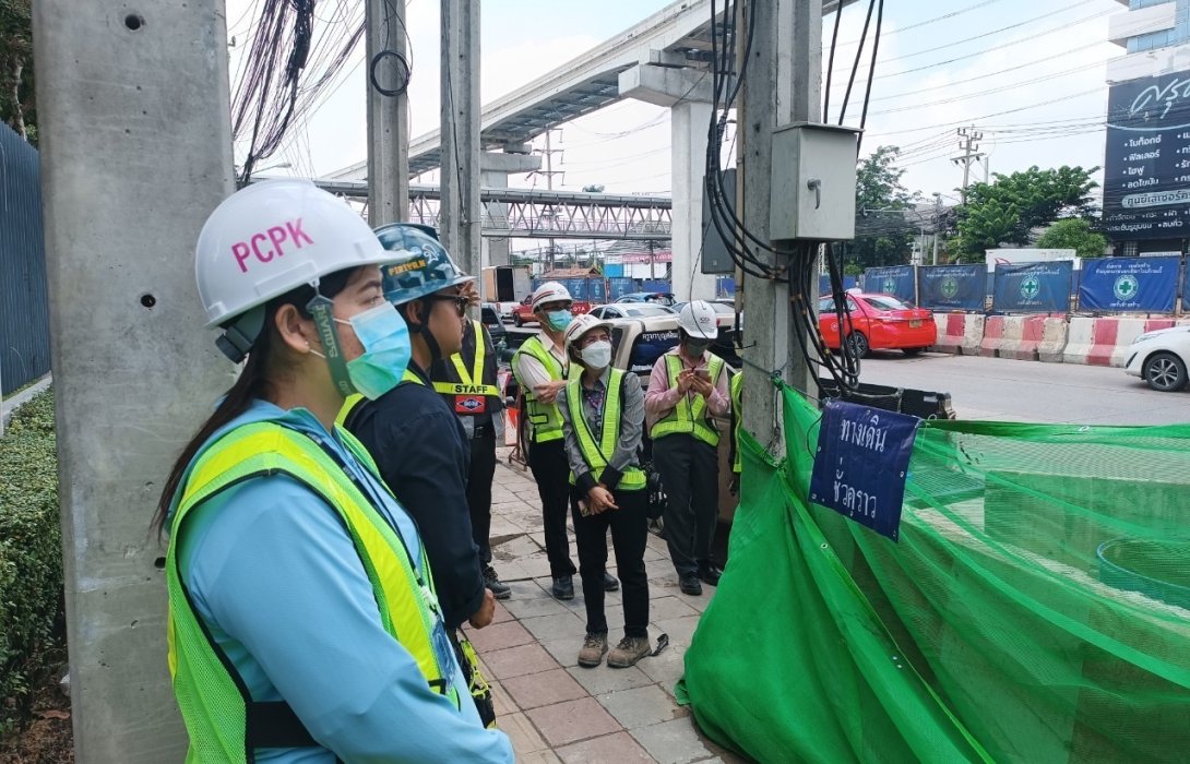 รฟม. ลงพื้นที่ก่อสร้างรถไฟฟ้าสายสีชมพู เช็กความปลอดภัยในการปฏิบัติงานอย่างต่อเนื่อง 