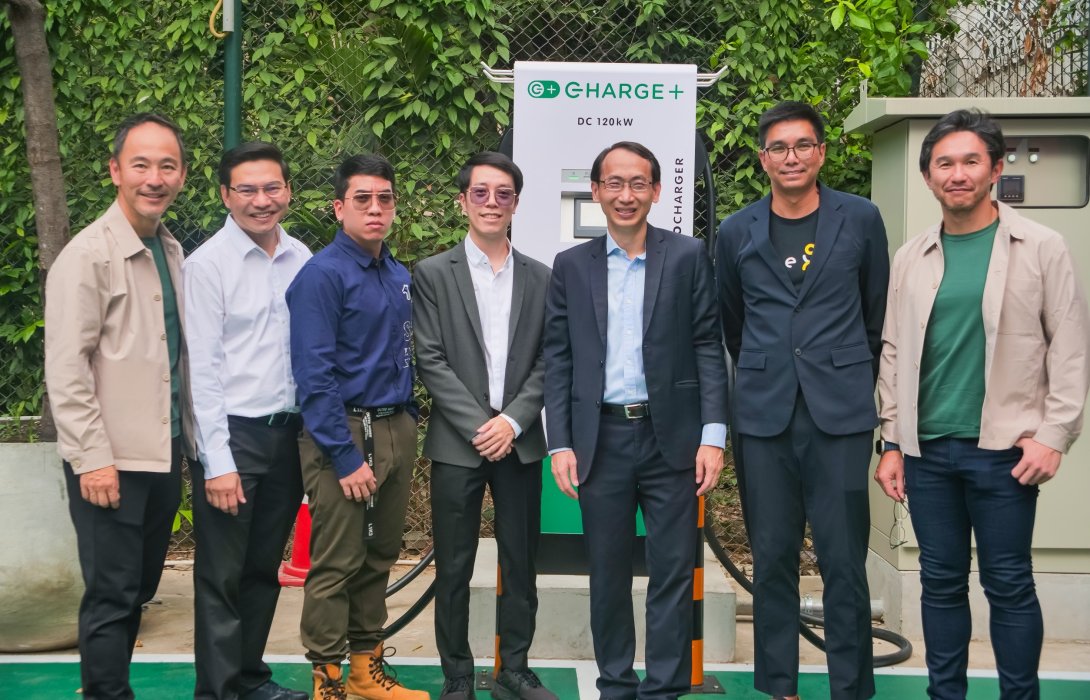 Charge+ เปิดสถานีชาร์จรถไฟฟ้าเเบบ DC เเห่งเเรกในไทย เล็งเพิ่มอีกหลายสิบจุดภายในปี 67 นี้ 