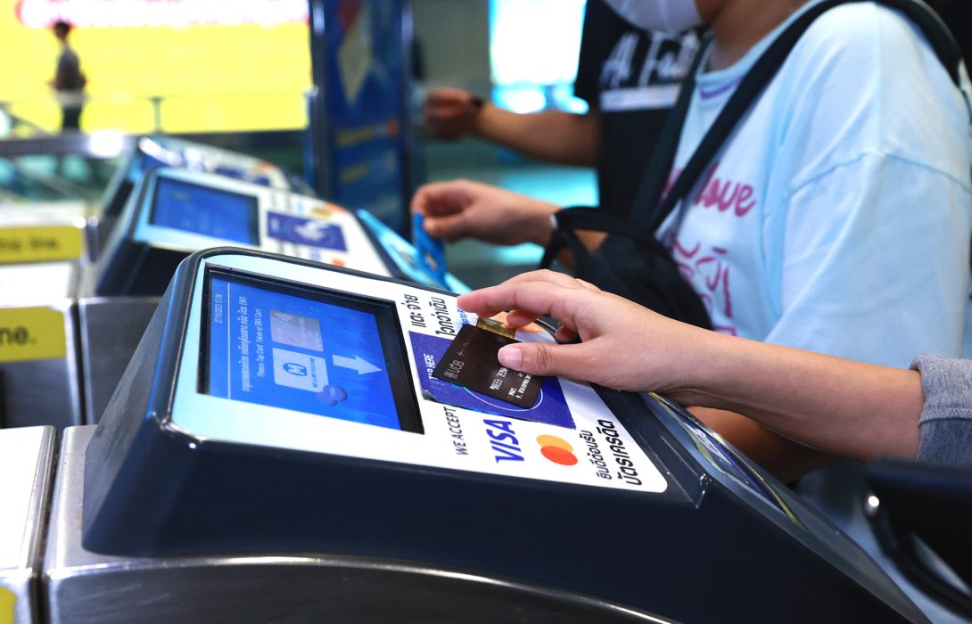  เปิด 5 ข้อดีของการใช้บัตรเครดิต-เดบิตเดินทางด้วย MRT