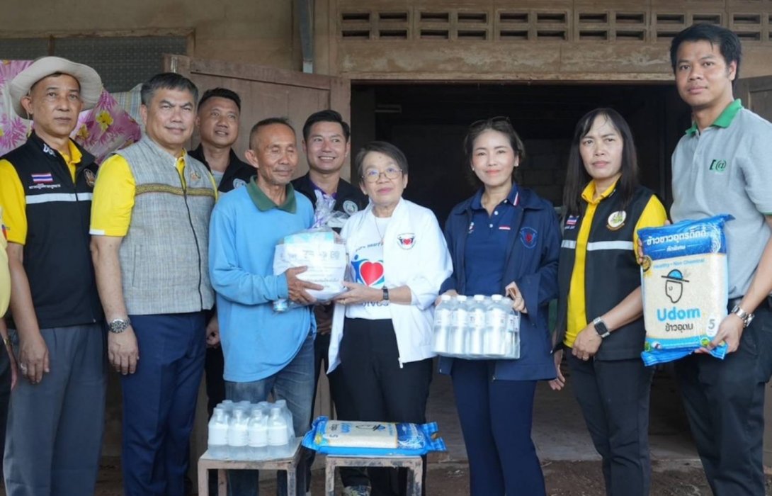 TSB เคียงข้างผู้ประสบภัย ลงพื้นที่มอบถุงยังชีพช่วยผู้ประสบอุทกภัย จ.น่าน