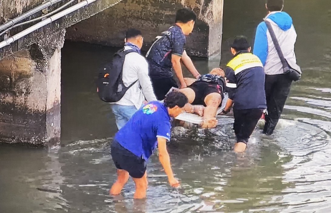 ท่าอากาศยานสุวรรณภูมิ ชื่นชมพนักงานทำความดี ช่วยเหลือผู้ประสบอุบัติเหตุ 