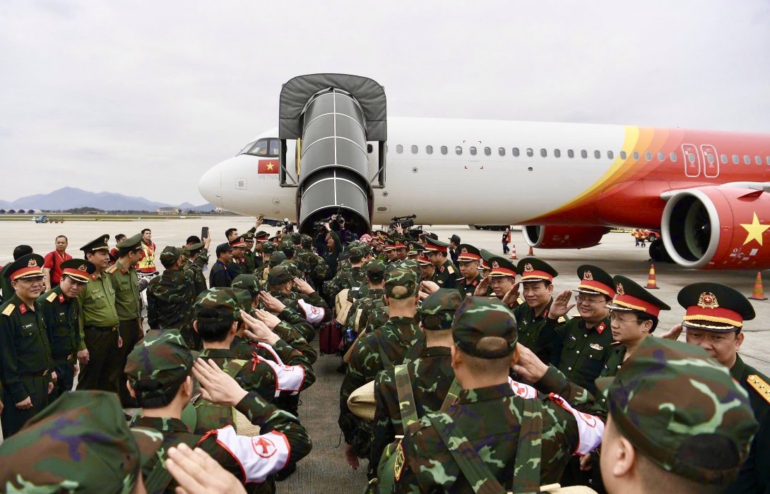 เวียตเจ็ทส่งสองเที่ยวบินบรรเทาทุกข์ นำทีมกู้ภัยเวียดนามสู่เมียนมา
