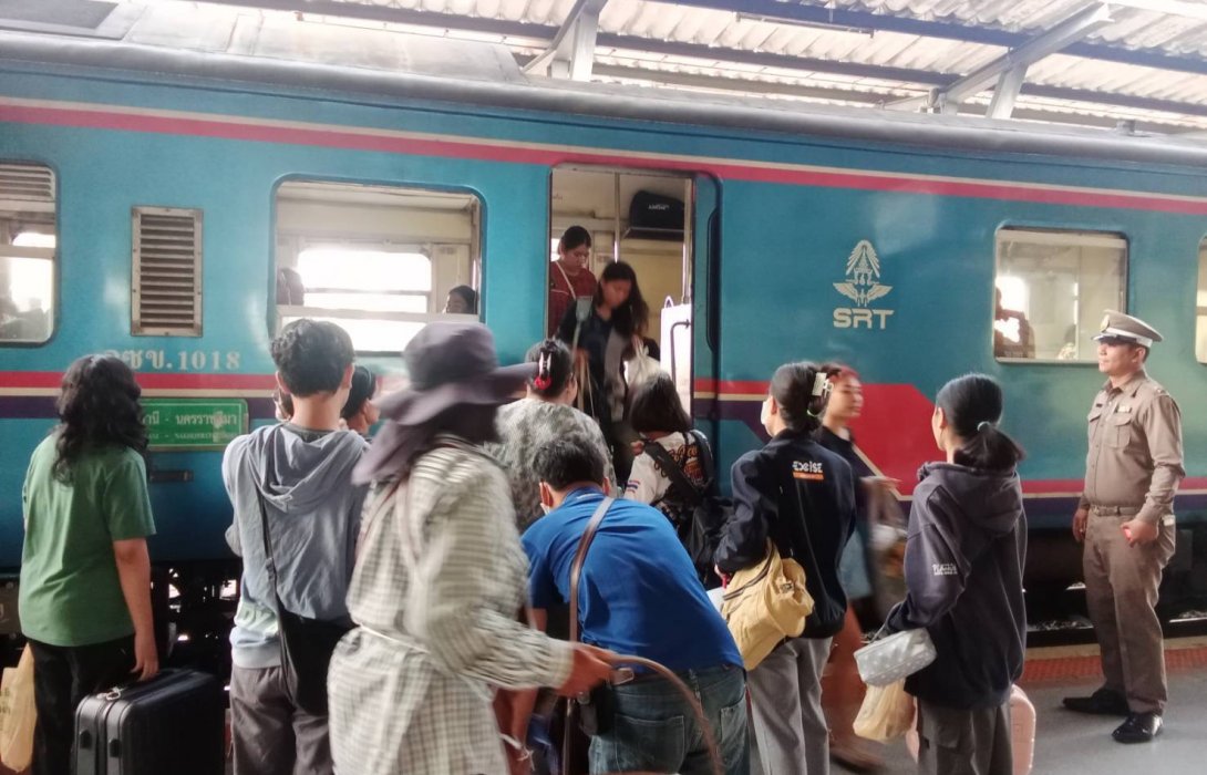 กรมราง เผยช่วงหยุดยาววันที่สาม คนใช้ระบบราง รวม 1.10 ล้านคน-เที่ยว