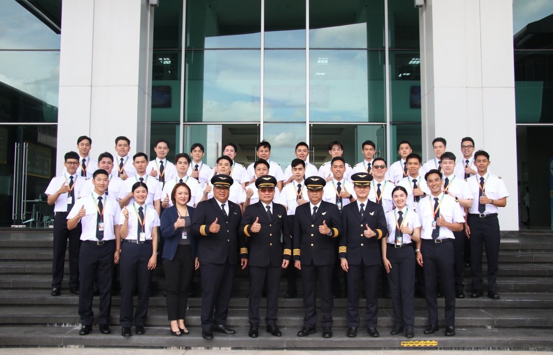 สบพ.–การบินไทย จัดพิธีปฐมนิเทศศิษย์การบิน หลักสูตรนักบินพาณิชย์ตรี-เครื่องบิน รุ่นที่ 127 ผนึกกำลังผลิตนักบินรุ่นใหม่  รองรับการขยายฝูงบิน