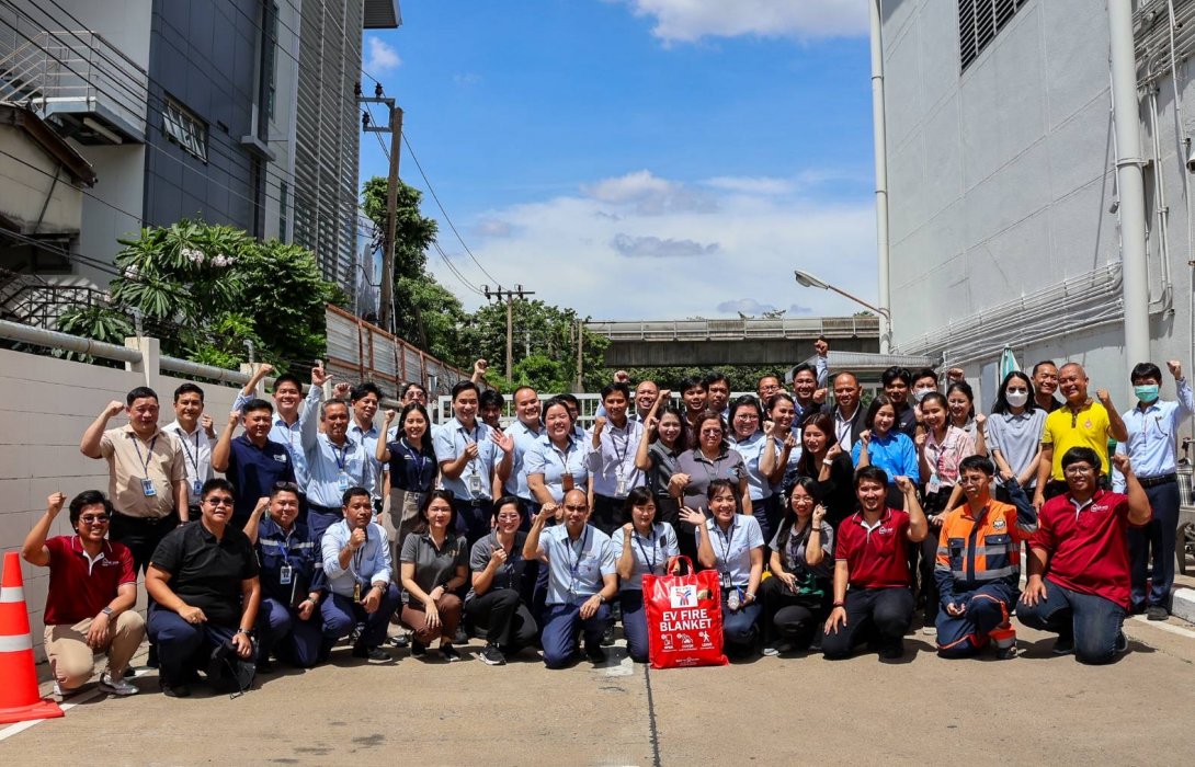 บีทีเอส จัดอบรมหลักสูตร “การใช้งานผ้าคลุมกันไฟ” ยกระดับมาตรฐานความปลอดภัยการให้บริการรถไฟฟ้า