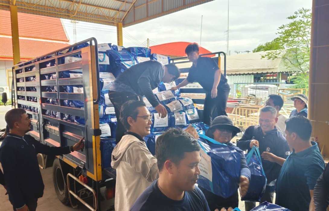 AOT รวมพลังหน่วยงานคมนาคม ระดมถุงยังชีพส่งต่อความช่วยเหลือถึงพื้นที่ภัยน้ำท่วม