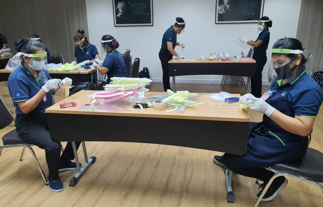 LPN จับมือ LPC ผลิต Face Shield บริจาคโรงพยาบาลที่ขาดแคลน รับมือไวรัส COVID-19