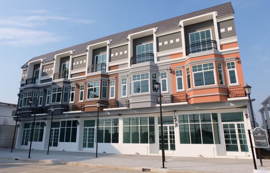 ดี - แลนด์ ตอบโจทย์ลูกค้า - นักลงทุน เปิดอาคารพาณิชย์3ชั้น พร้อมเพนท์เฮ้าส์หรูส่วนตัว