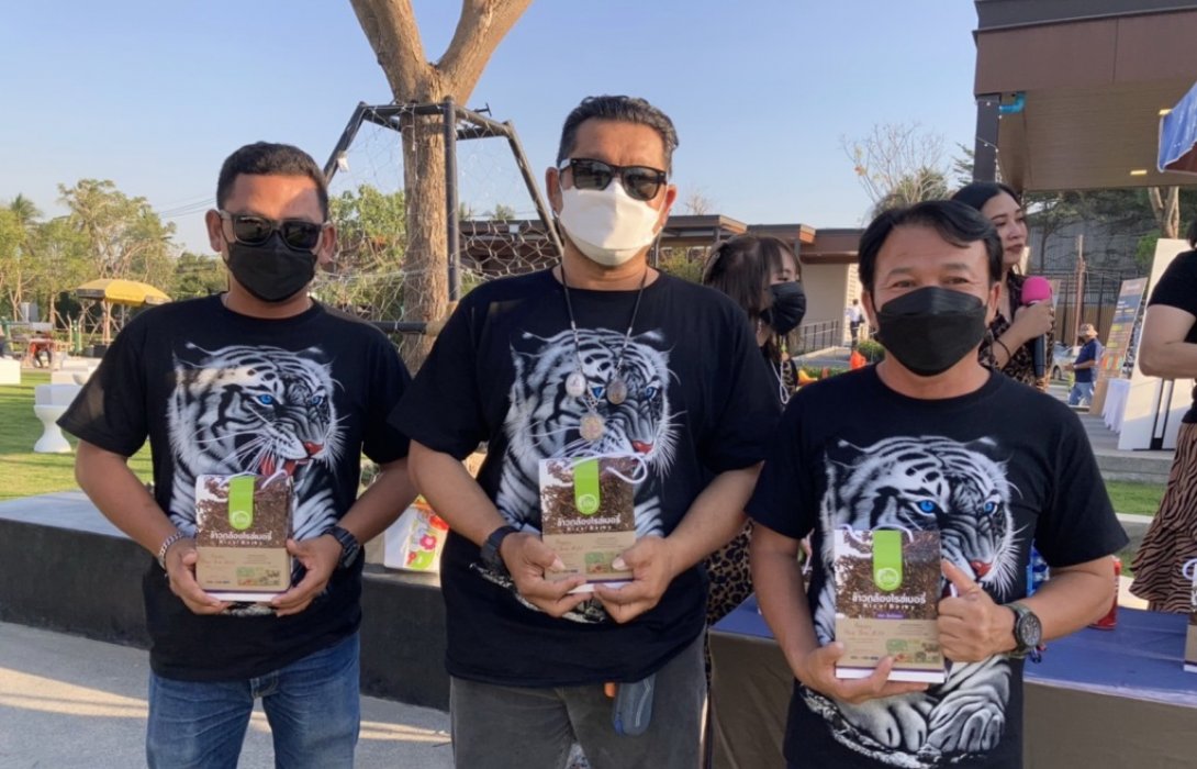 “ธนาสิริฯ จับมือกับสนง.พัฒนาชุมชนนนทบุรี คัดสินค้าจากเกษตรกรเป็นของขวัญปีใหม่